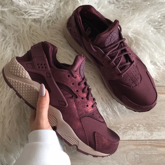 Women's Nike Air Huarache 
